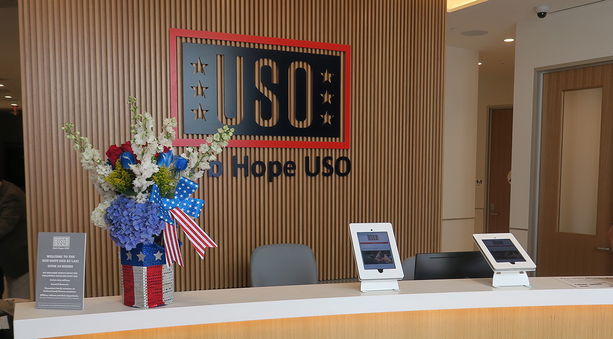 USO Front Desk